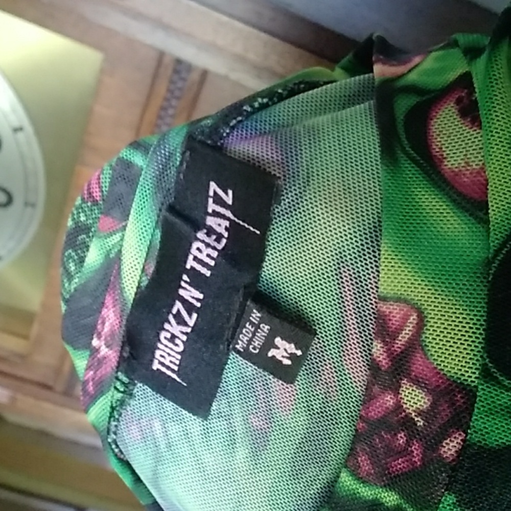 Dolls Kill Green Skull Crop Top - Picture 5 of 5